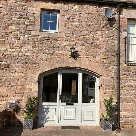 Westwood Barn Holiday Let Brough Sowerby Exterior foto