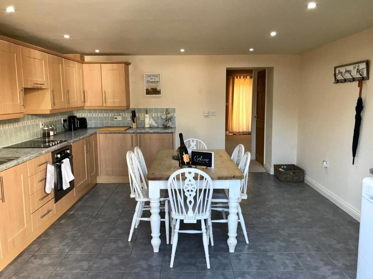 Westwood Barn Holiday Let Brough Sowerby Exterior foto